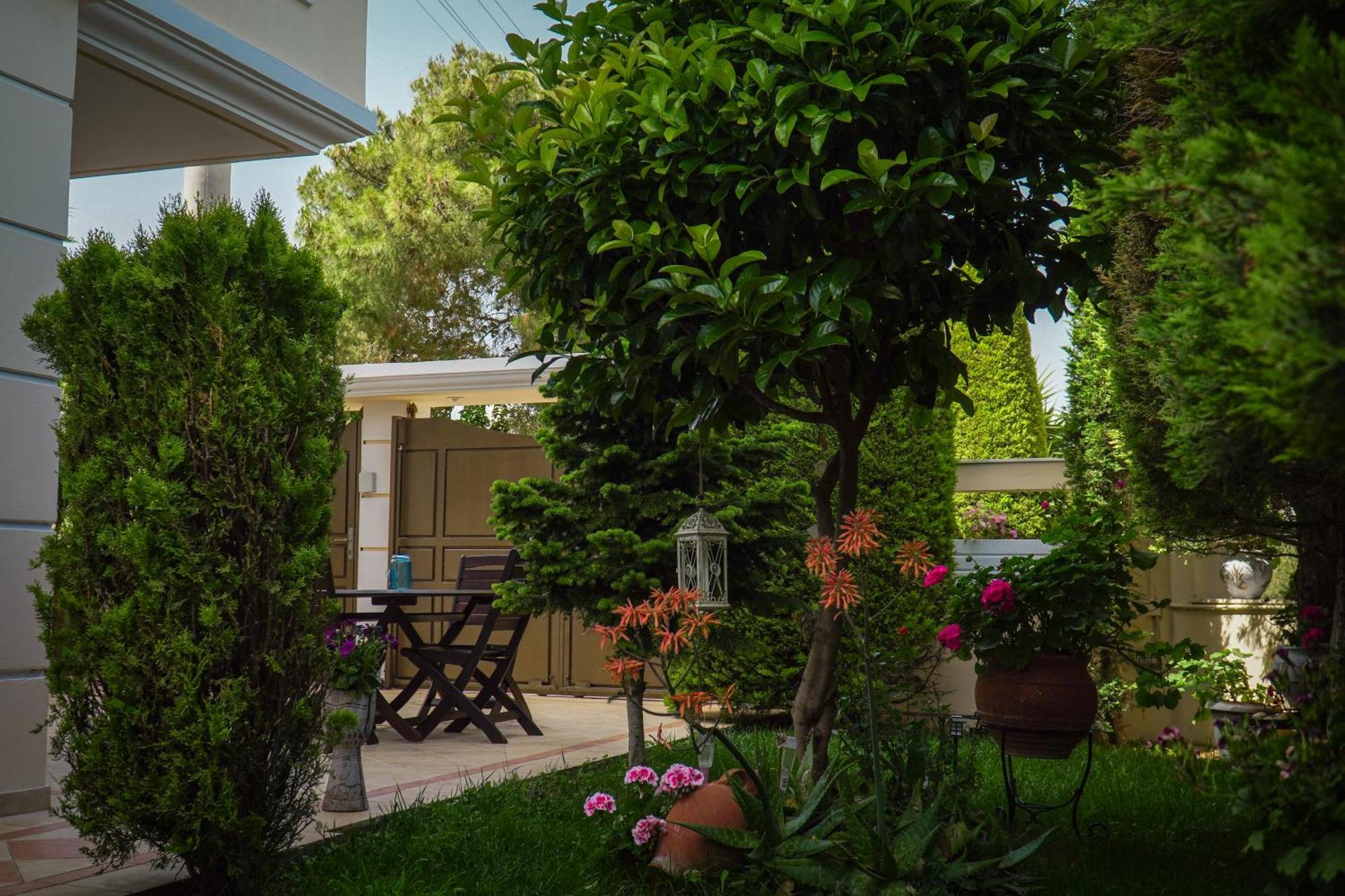 Апартаменты Cozy Artemis House Near Athens Airport Экстерьер фото